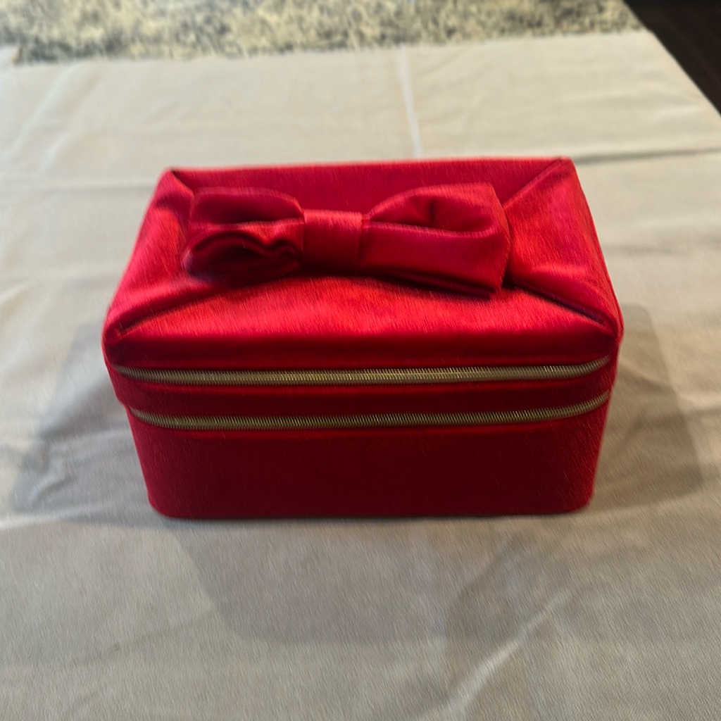 Brand New Red Estee Lauder Make Up Case